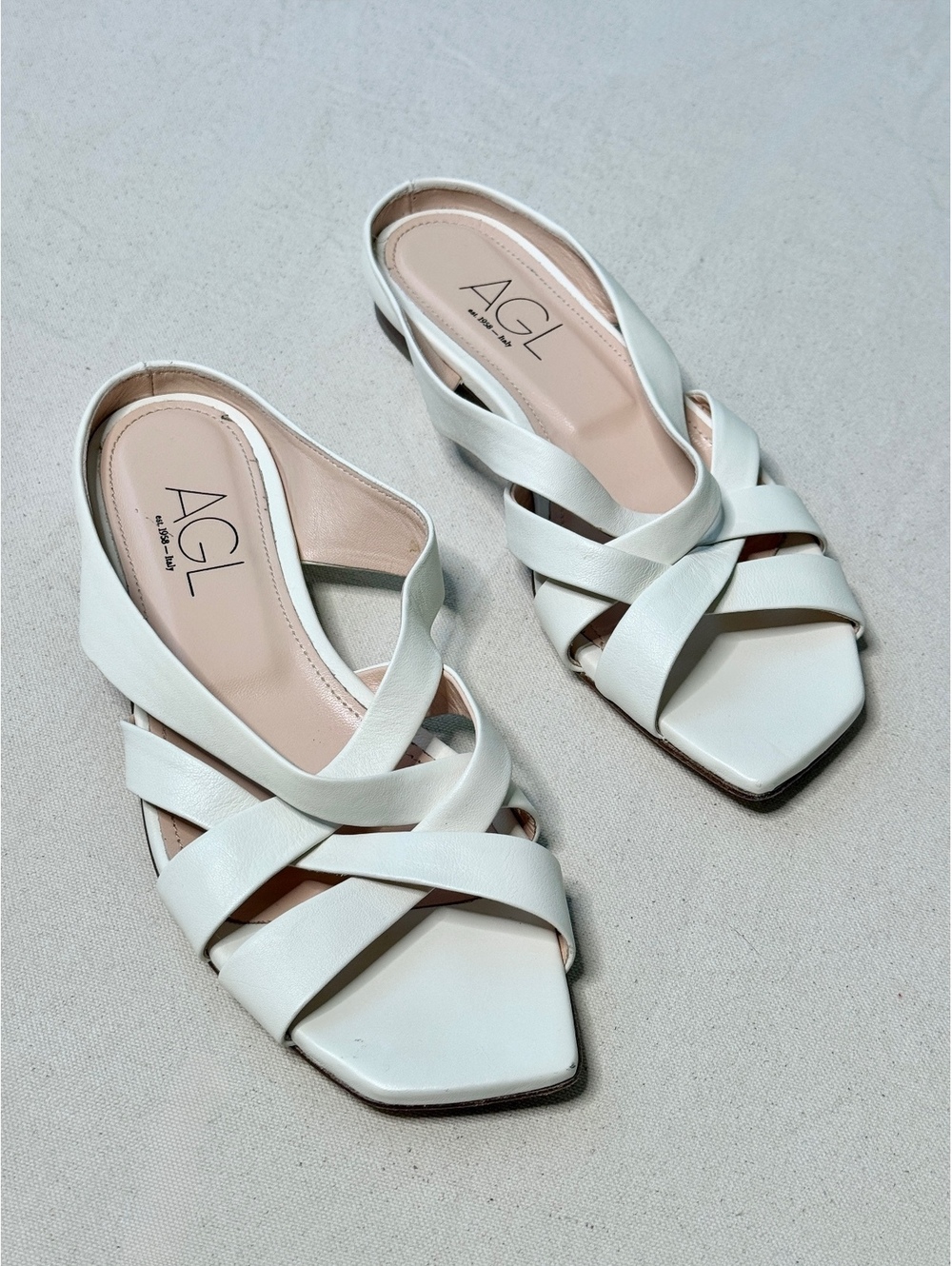 AGL White Leather Strappy Sandals Women’s 38.5 Italy Square Toe Flats